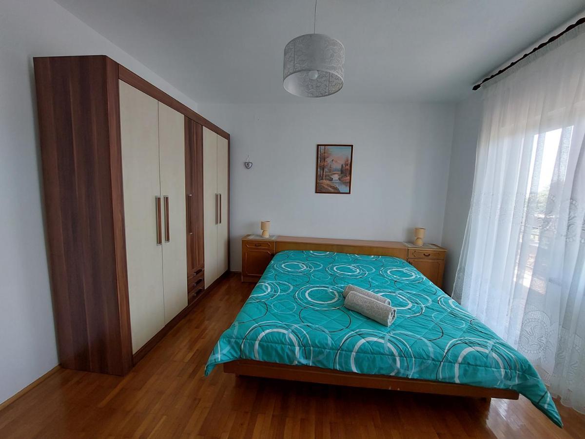 Apartments Rusin Linardici Exterior photo