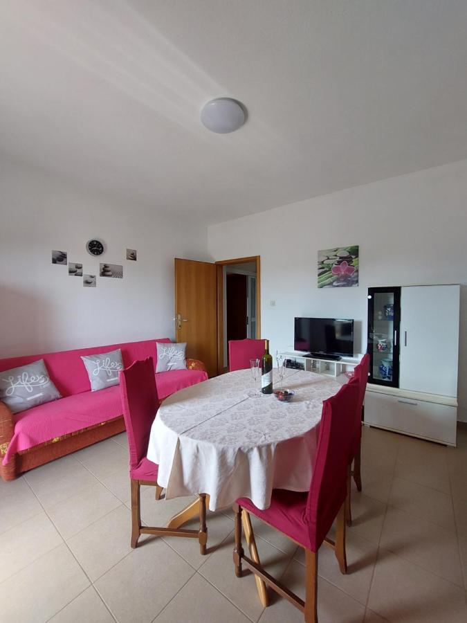 Apartments Rusin Linardici Exterior photo