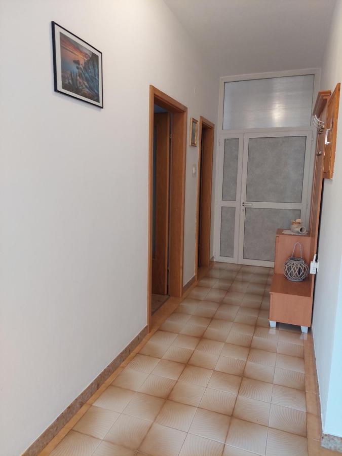 Apartments Rusin Linardici Exterior photo